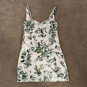 Brand new with tags never worn adjustable straps
